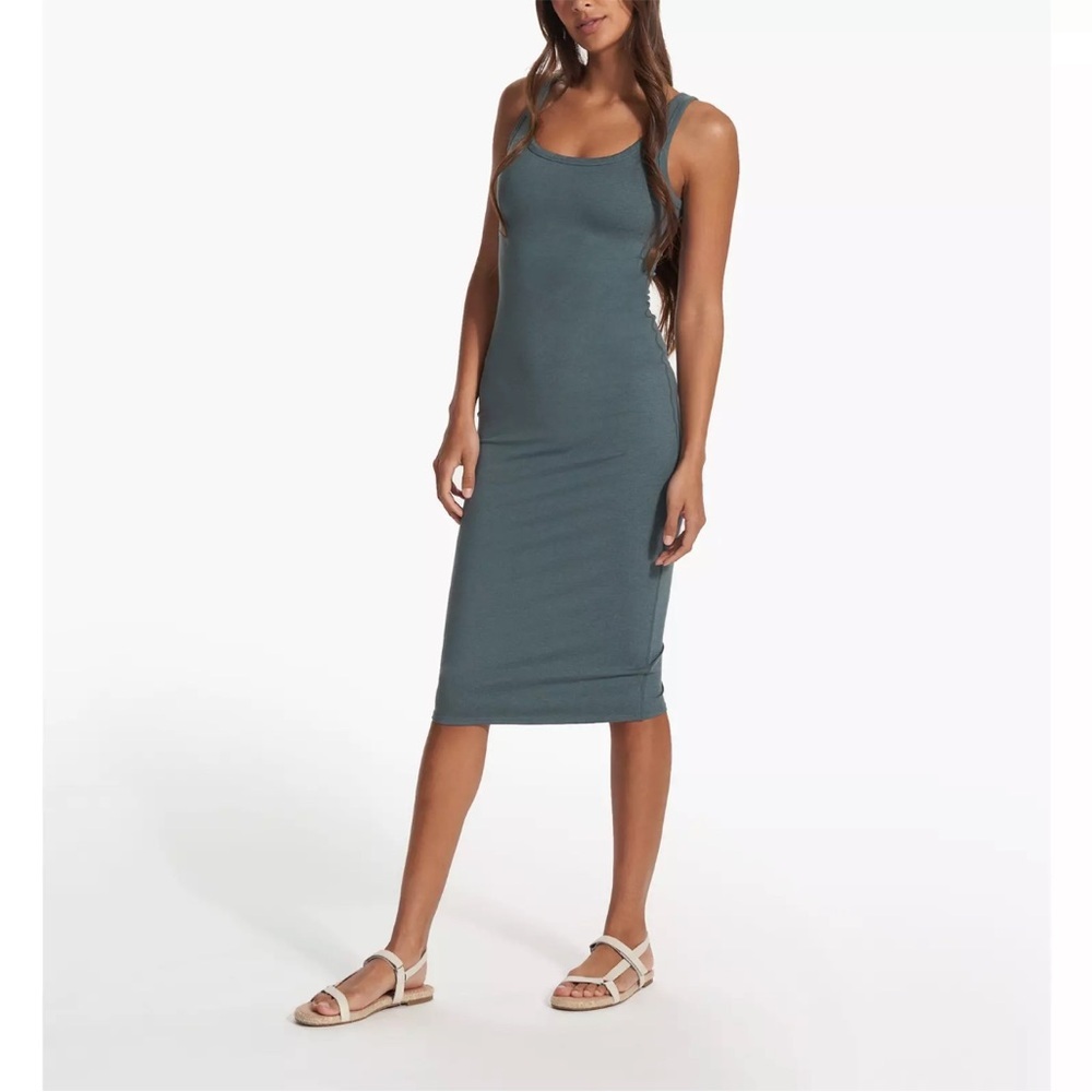 Vuori Women's Midi Dress in Slate Blue